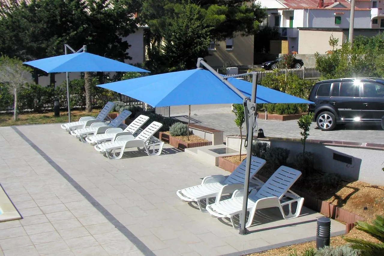 Studio Barbat 4980A Barbat na Rabu